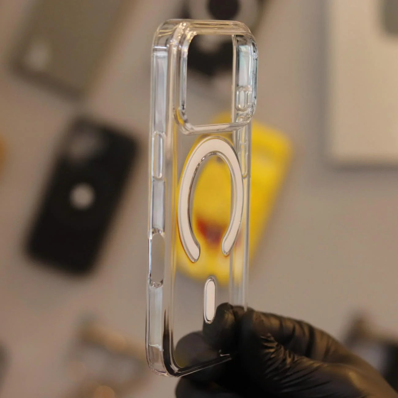 Original IC MagSafe Clear Cover – Anti-Yellowing