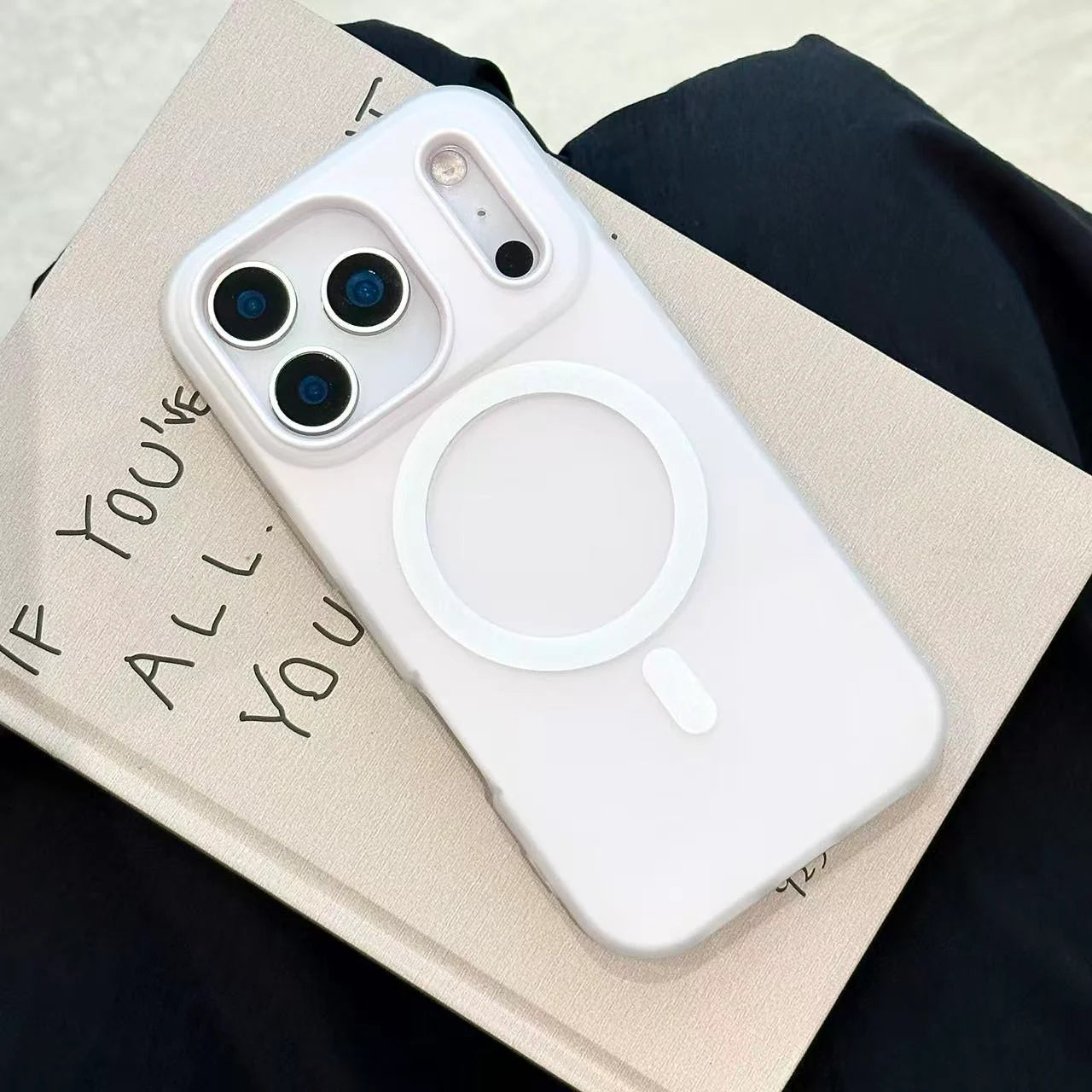 MagSafe Compatible Rubber Case – Shockproof Protection