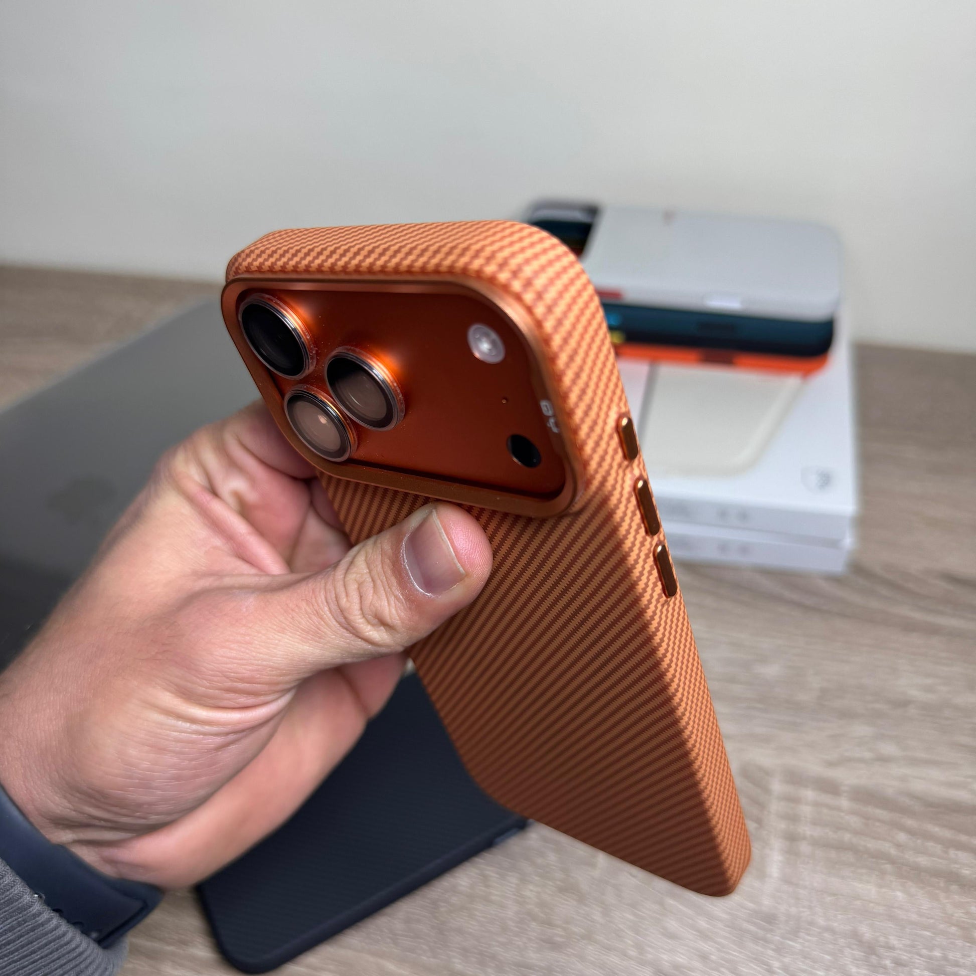 Carbon Fiber Protective Case – Grip Texture Close-up