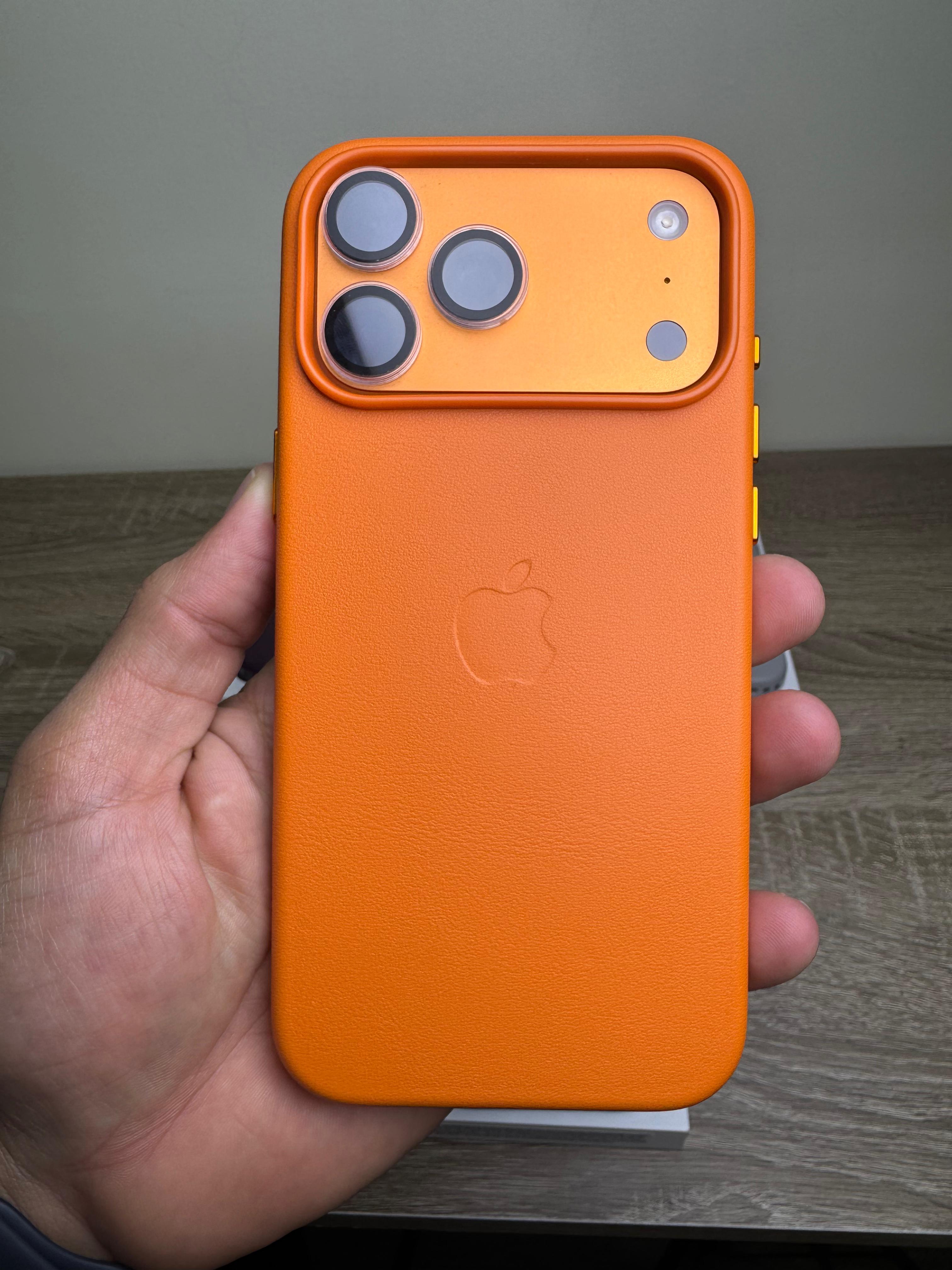Leather MagSafe Case With Camera Button for iPhone 17 Pro Max