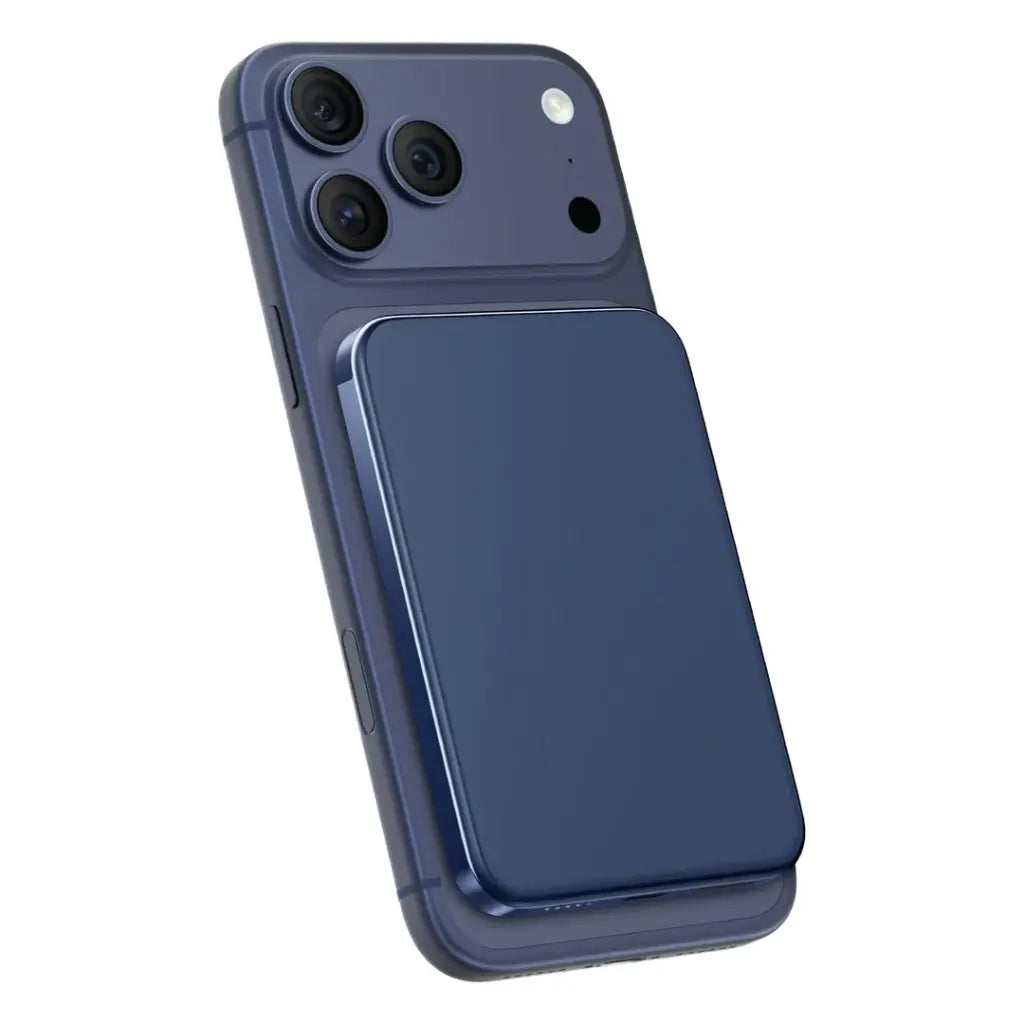 Green Lion Norwich power bank features