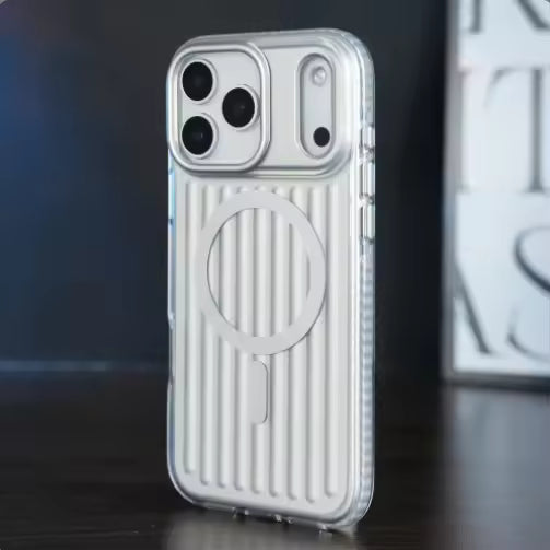 Puloka Rimowa bumper case with metallic design and reinforced edges.
