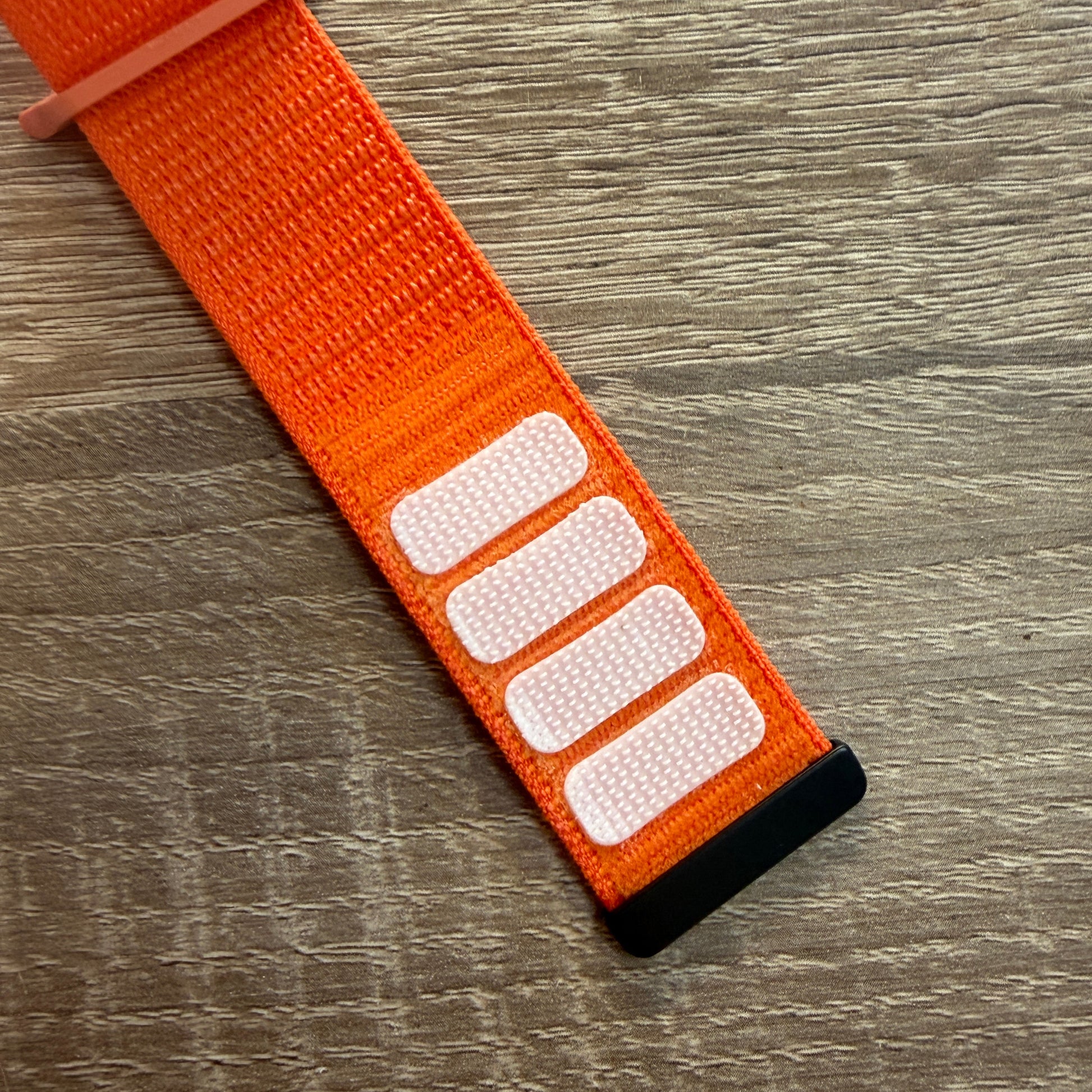 HOCO WA41 Parkour Series Apple Watch strap in Orange, Starlight and Black – PhoneHub Lebanon
