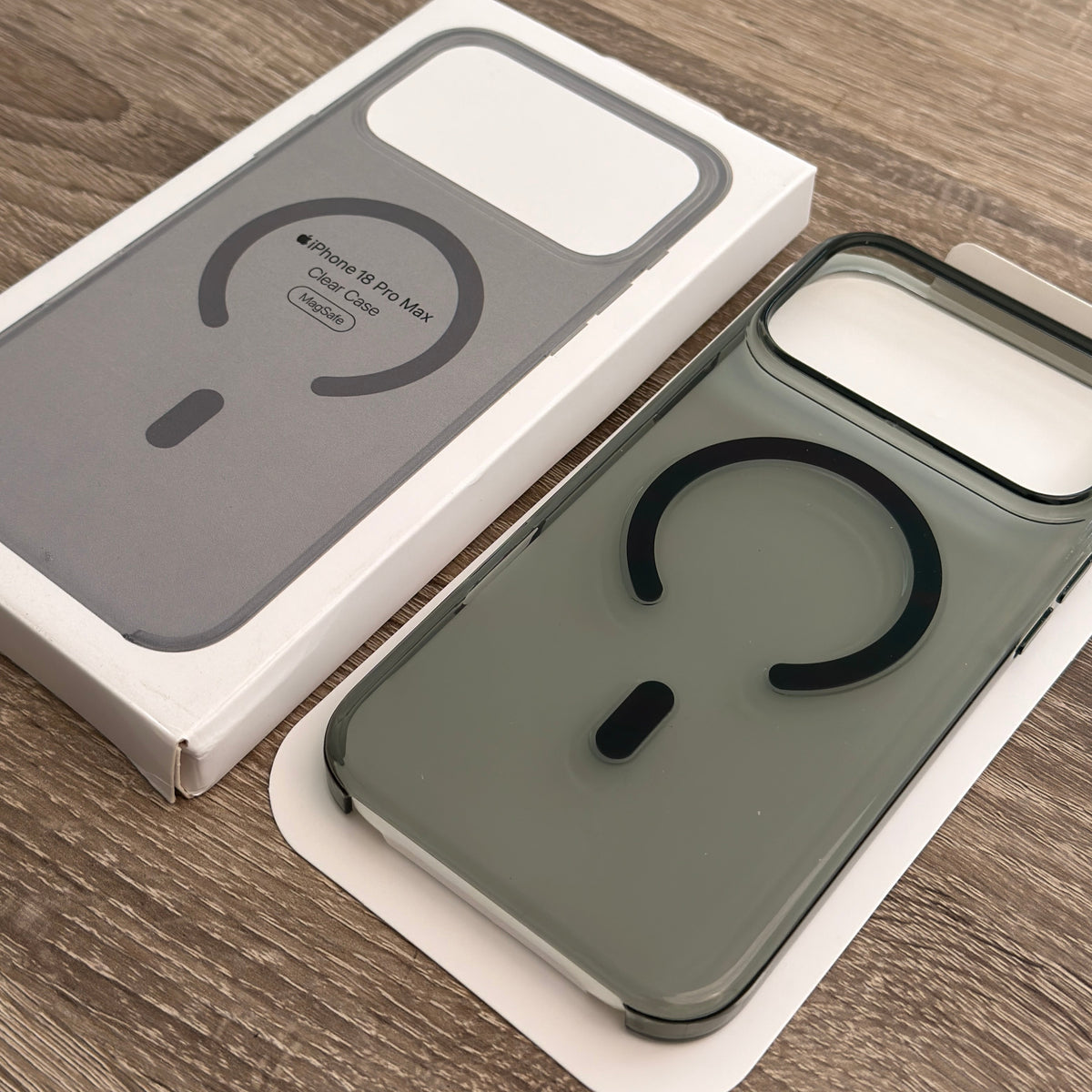 Original IC MagSafe case - magnet ring and raised camera edge
