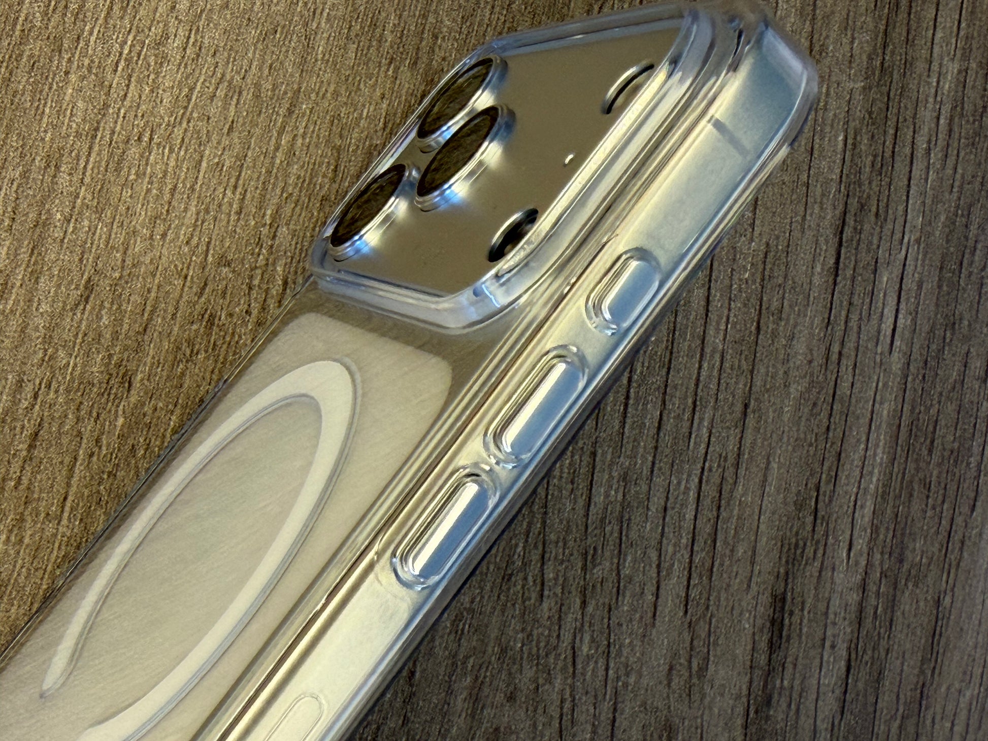 PULOKA MagSafe clear case color variants