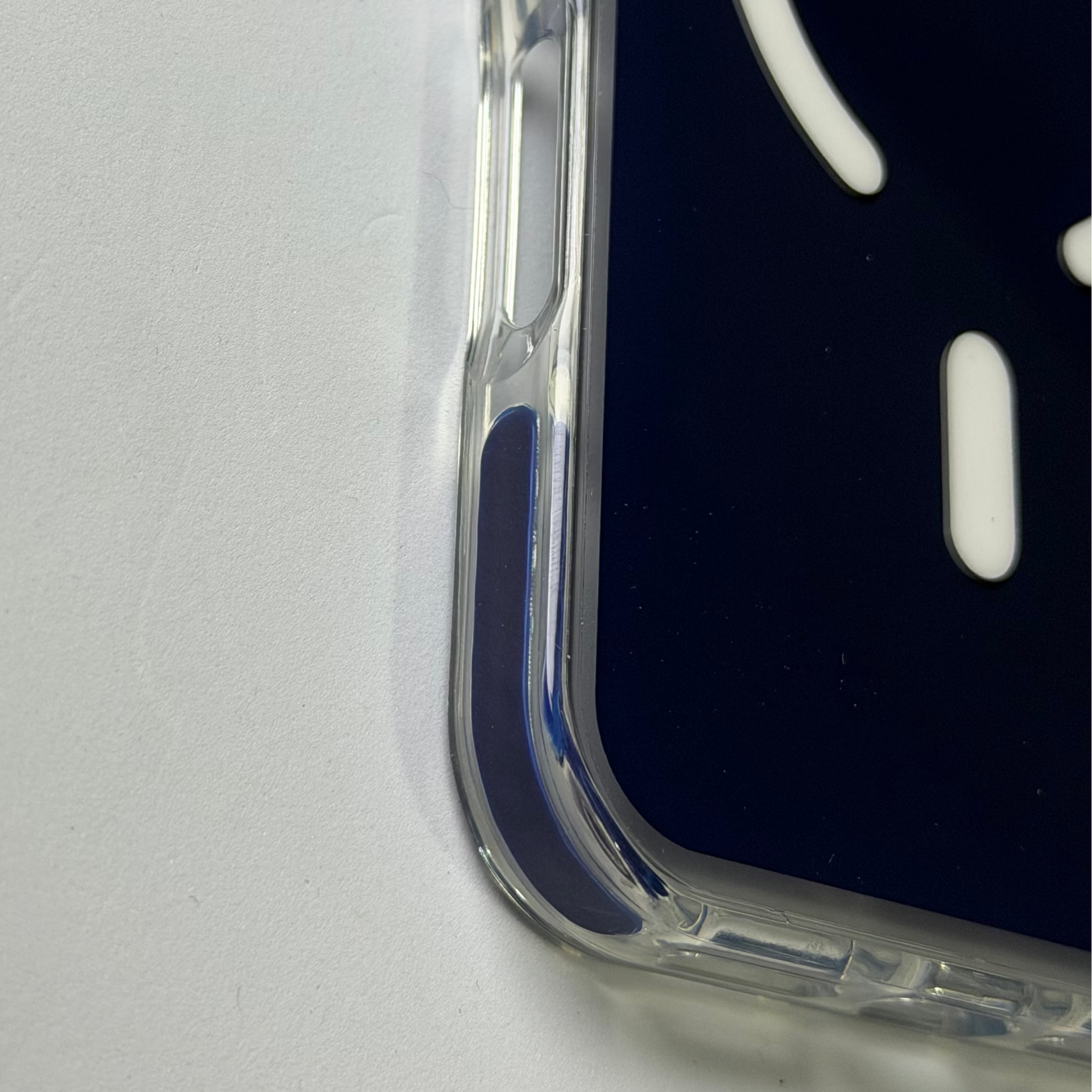 MagSafe bumper shockproof case color options