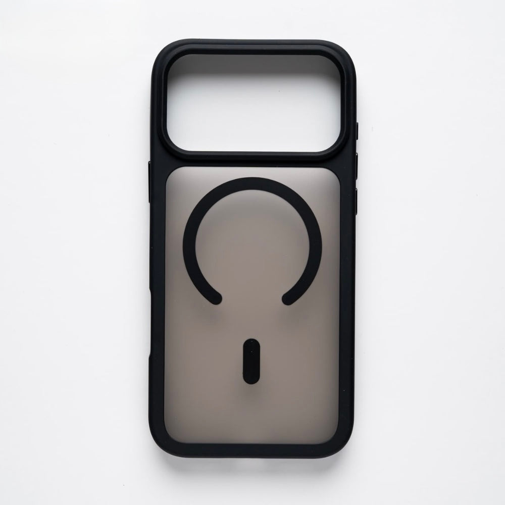 Frosted MagSafe case iPhone 17/18 Pro & Pro Max – Black