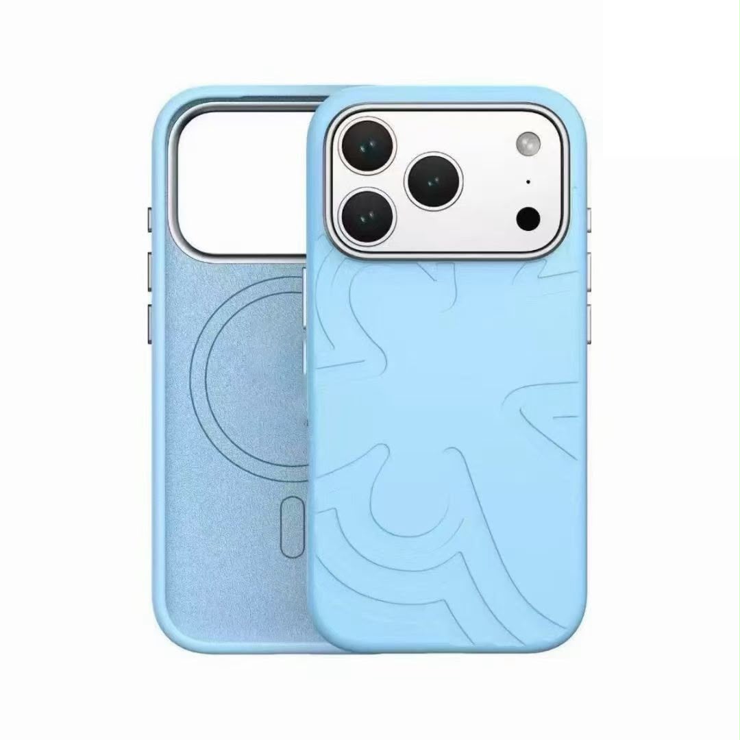 VAWI silicone MagSafe case light blue - metal camera ring