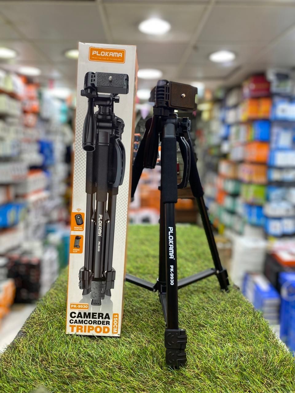 Plokama PK-9930 tripod box and phone holder