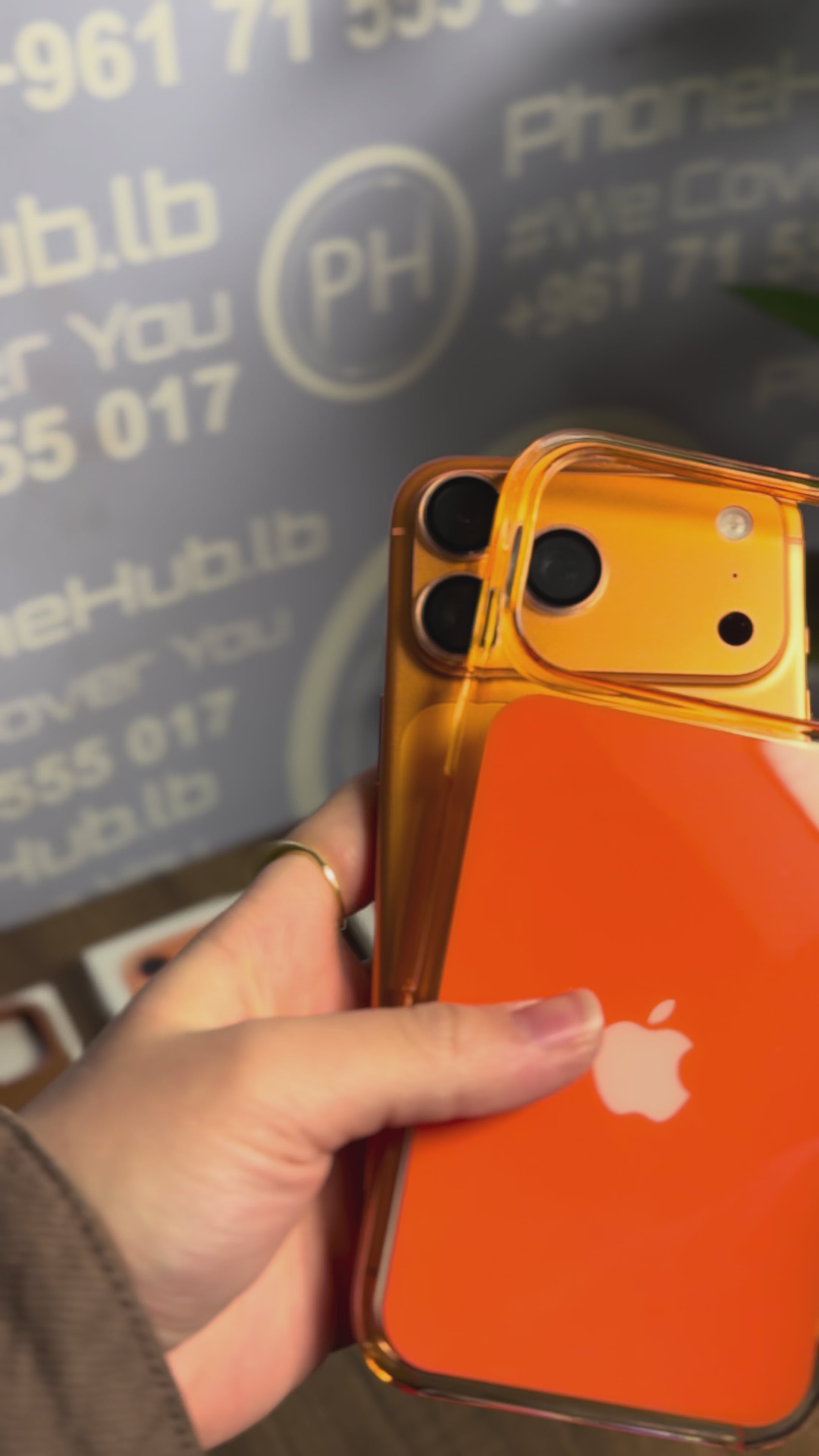 Load video: iPhone 17 Series MagSafe Clear Case – Original IC Anti-Yellowing Cover