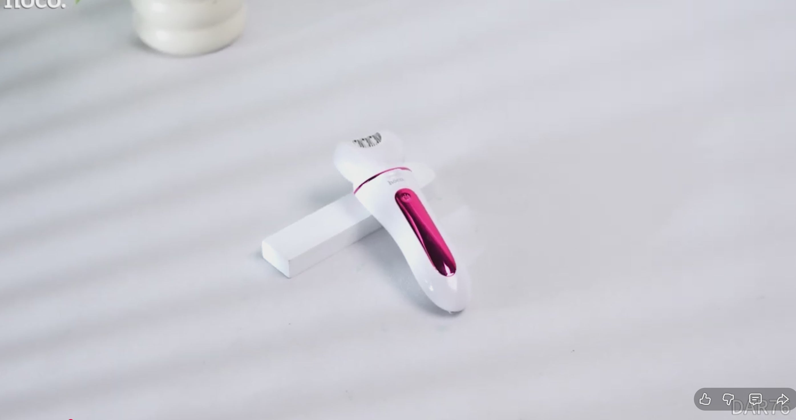 Load video: HOCO DAR76 5-in-1 Beauty Set Epilator