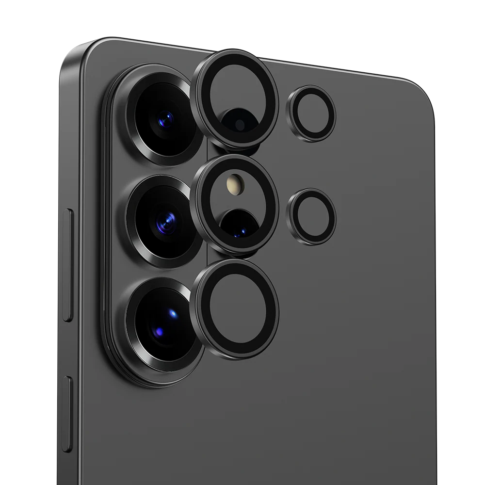 Camera lens protector for Samsung S26 Ultra installed on phone.
